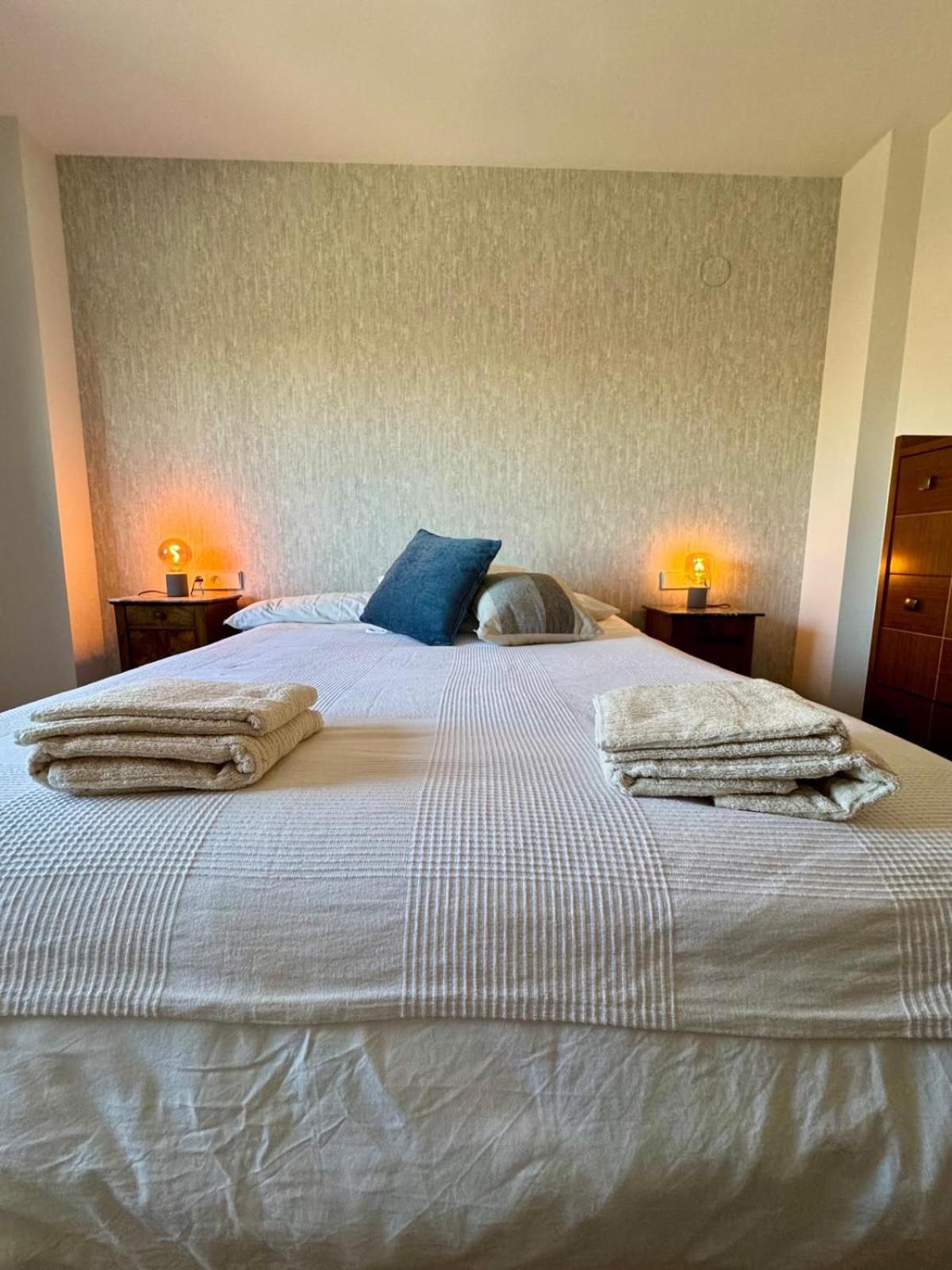 Casa Felipe Con 3 *