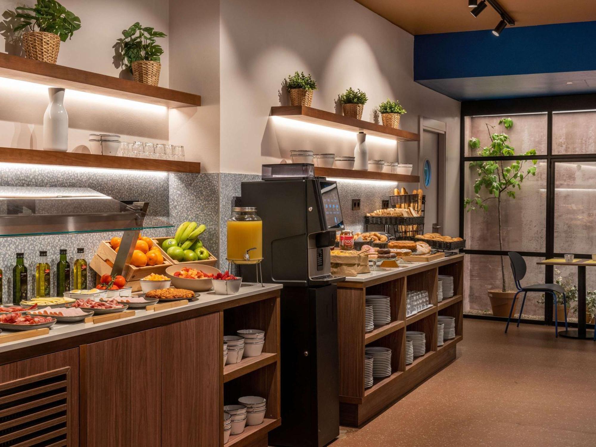 Ibis Styles Ramiro I