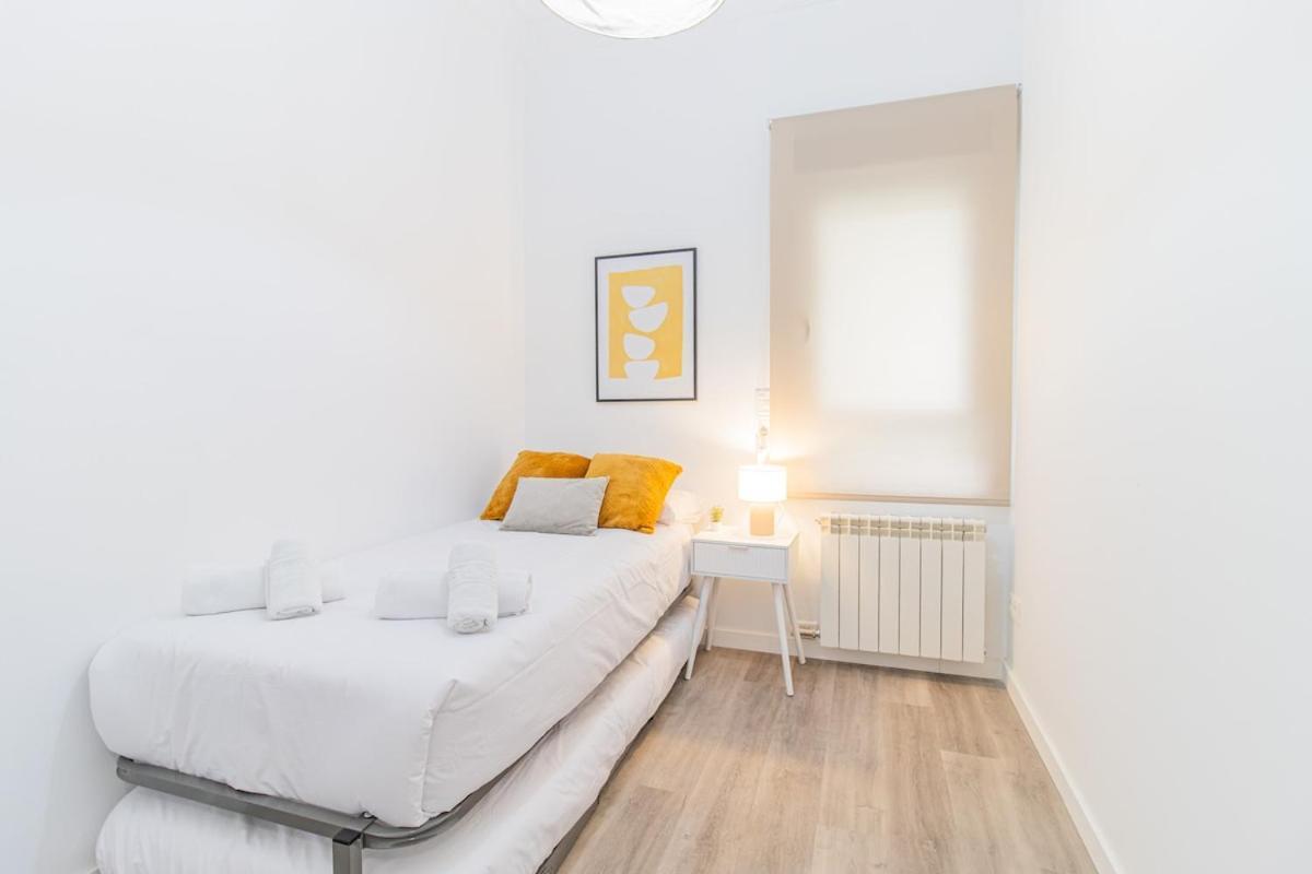 Your Luxury Getaway In Downtown Apartment
