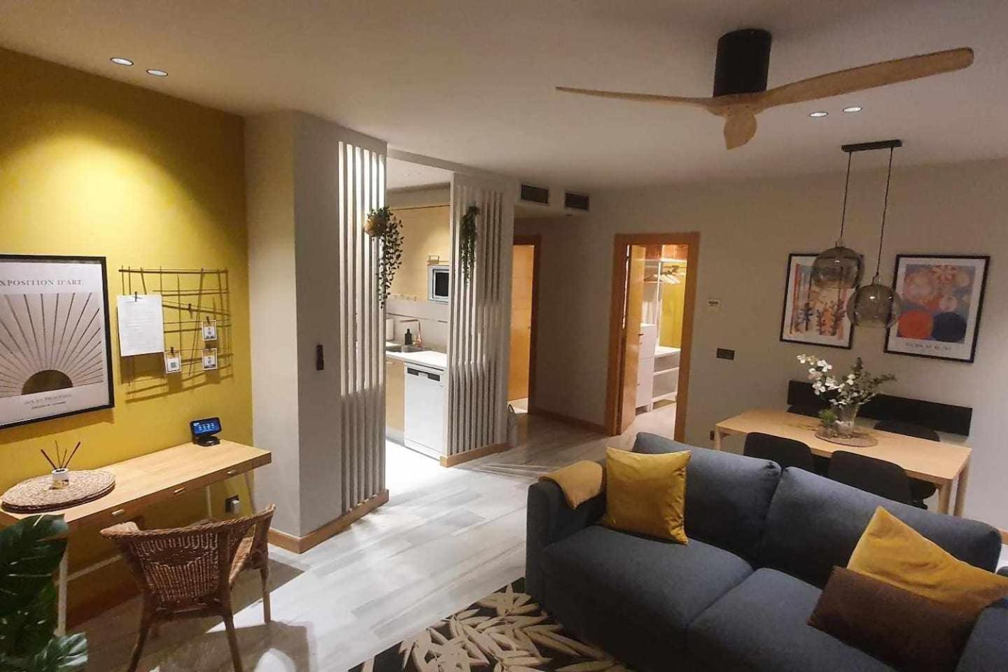 Apartamenticos 98 *