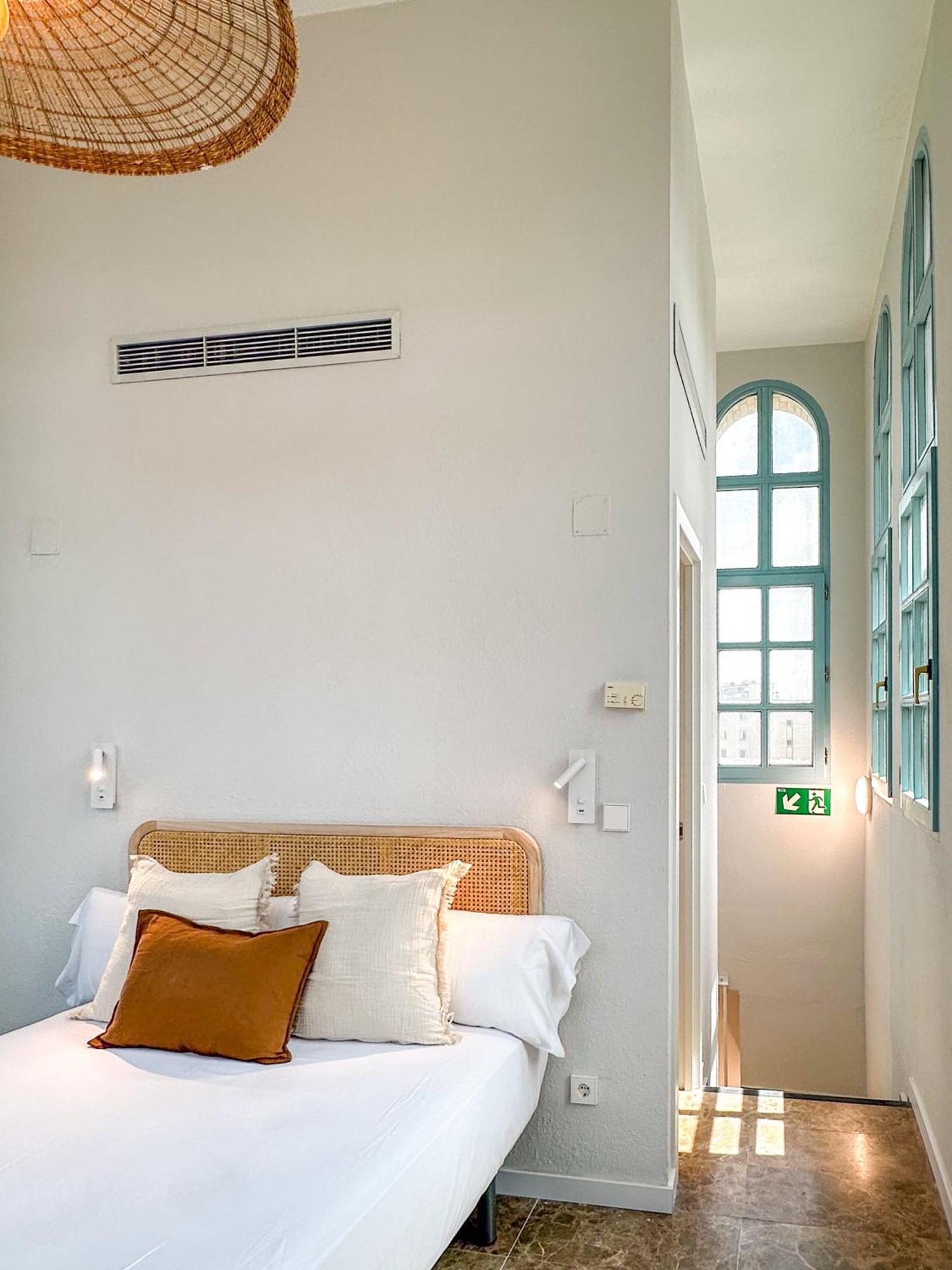 Vtz Orus Factory - Parking Muy Economico Hotel 2*