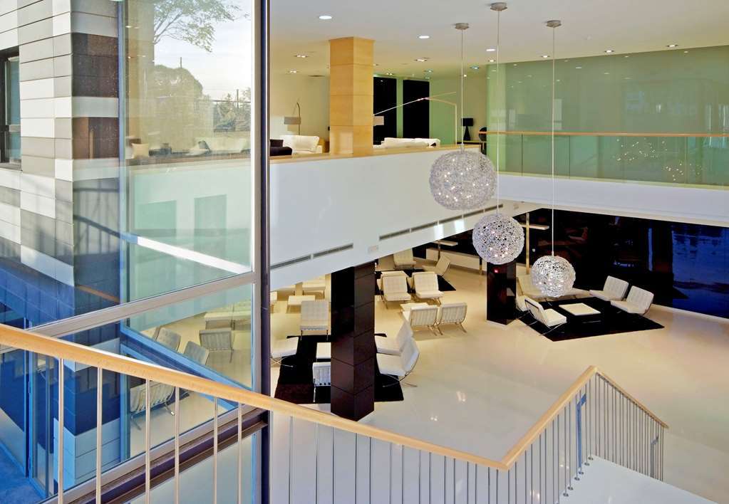 Zentral Ave Hotel