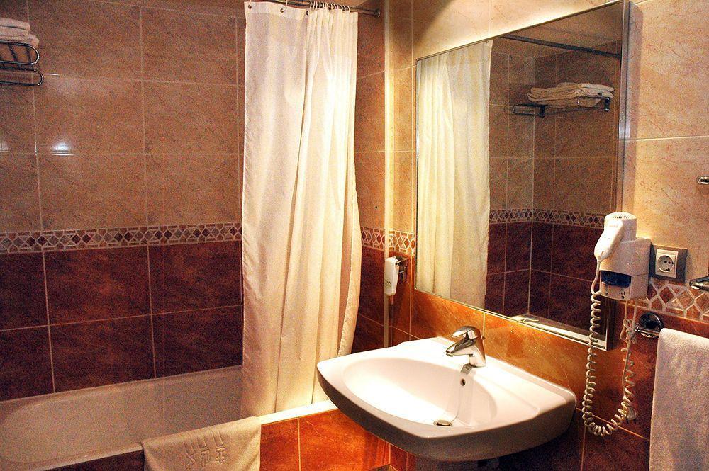 Rio Arga Hotel 2*