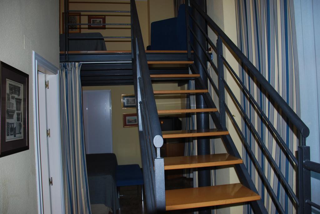 Hotel Vtz Orus Factory - Parking Muy Economico 2*