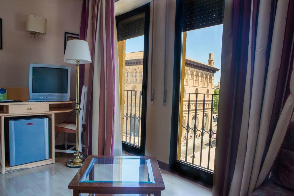 Hotel Tibur Zaragoza