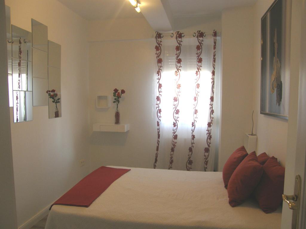 Apartamento ático Con Terraza En La Jota *