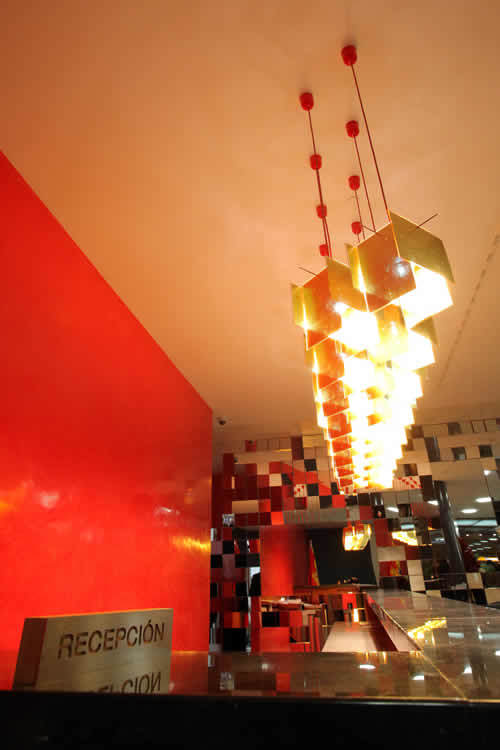 Reina Petronila Hotel