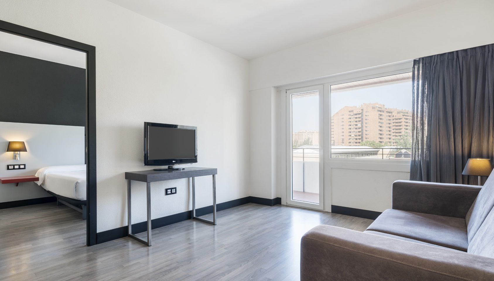 Ilunion Romareda Hotel 4*