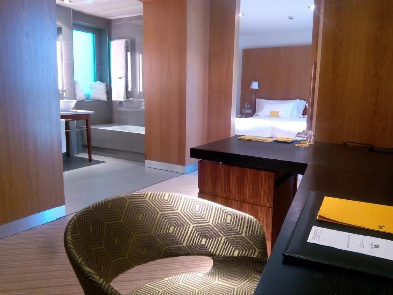 Alfonso 4* Zaragoza