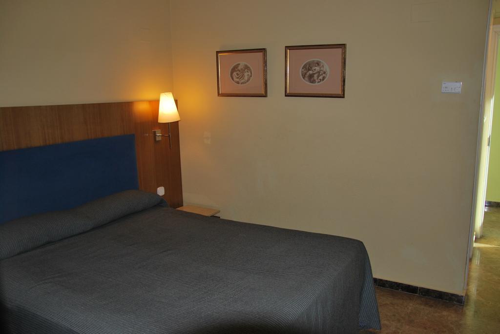 Vtz Orus Factory - Parking Muy Economico Hotel 2*