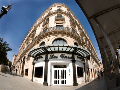 Pilar Plaza