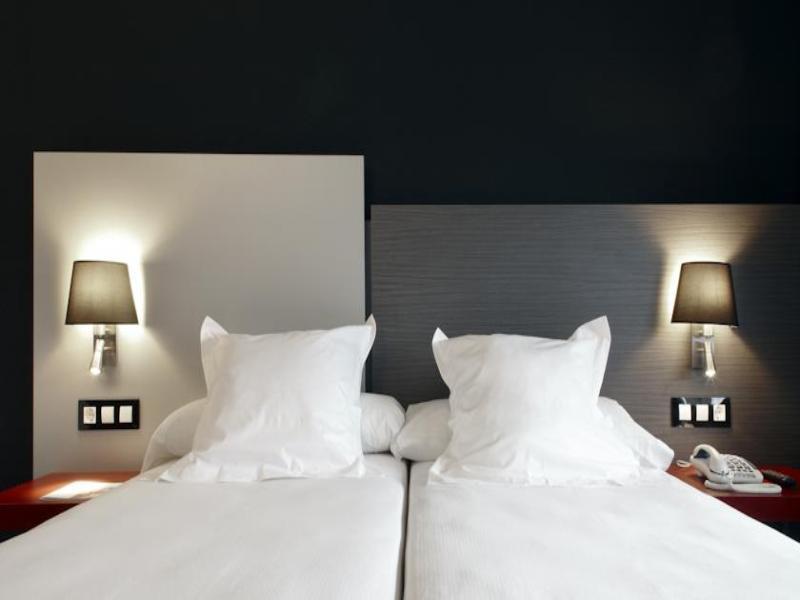 Ilunion Romareda Hotel