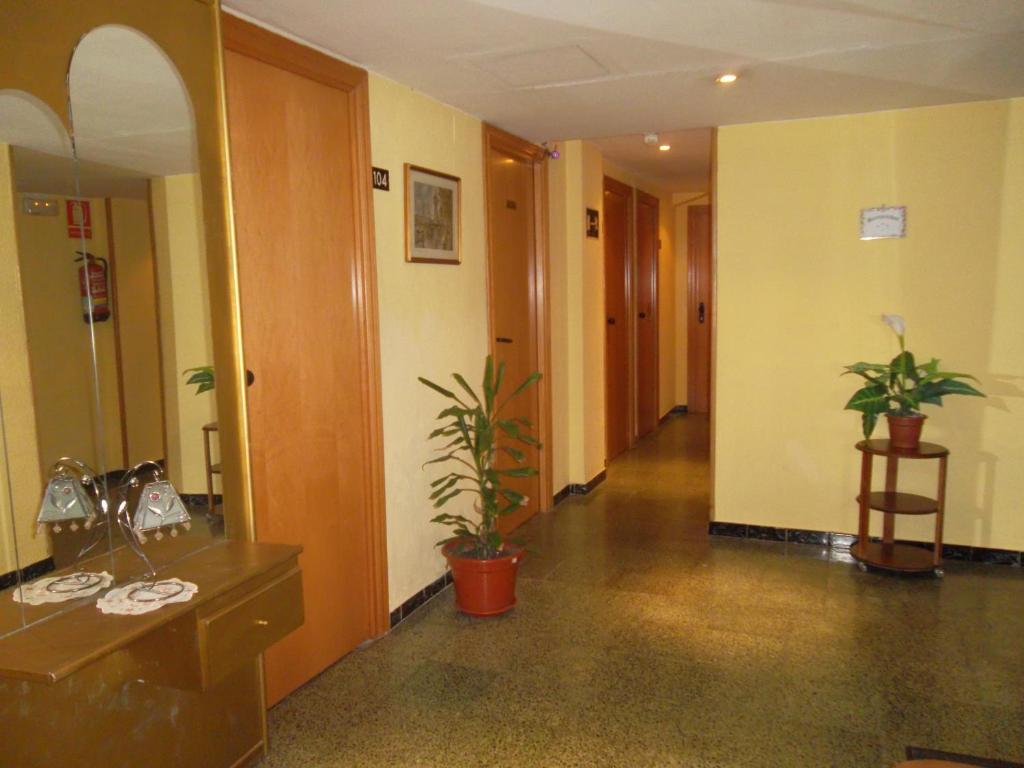Cumbre Hostal Zaragoza