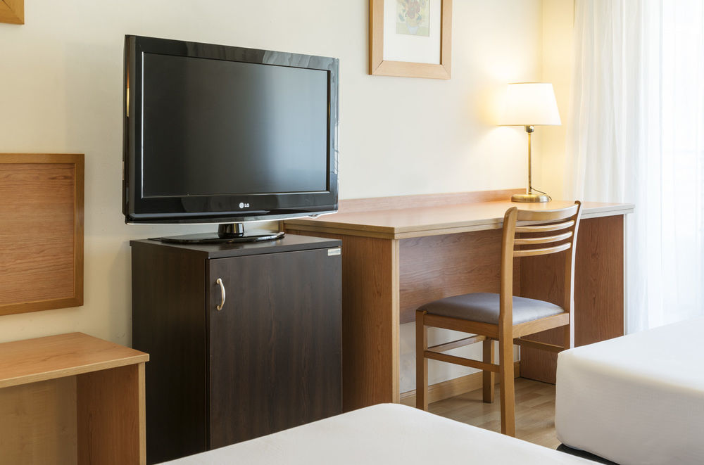 Ilunion Romareda Hotel