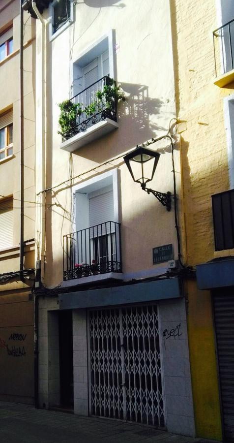 Az El Balcón De Aguadores - Parking Gratuito Apartamento Zaragoza