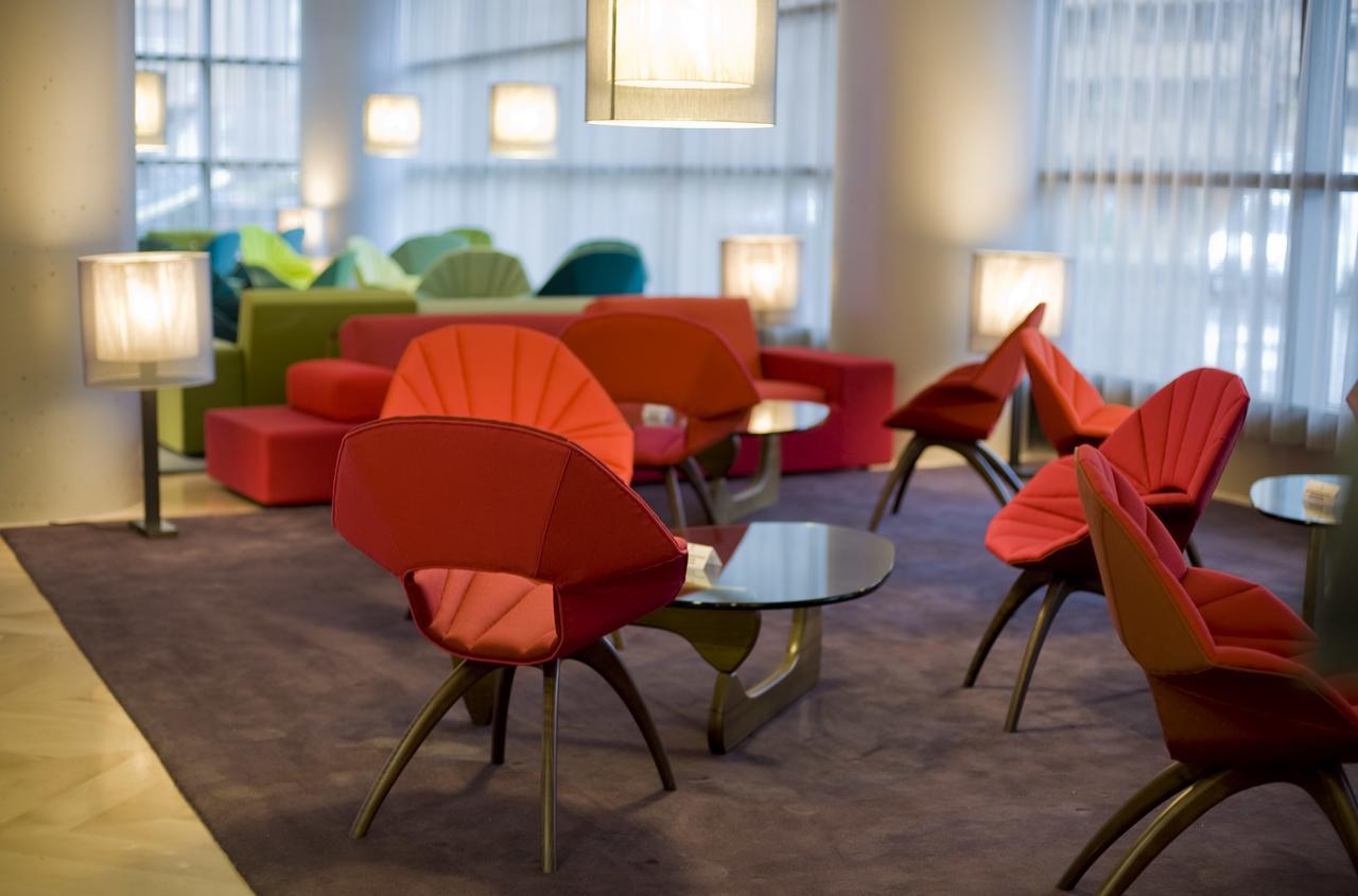 Reina Petronila Hotel
