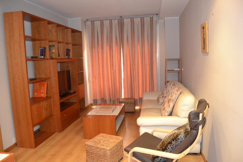 Apartamento Dos Torres Alierta - Edificio De Con Parking Privado Amplios Para Estar Como En Casa Ideal Para Grupos Y Empresas *