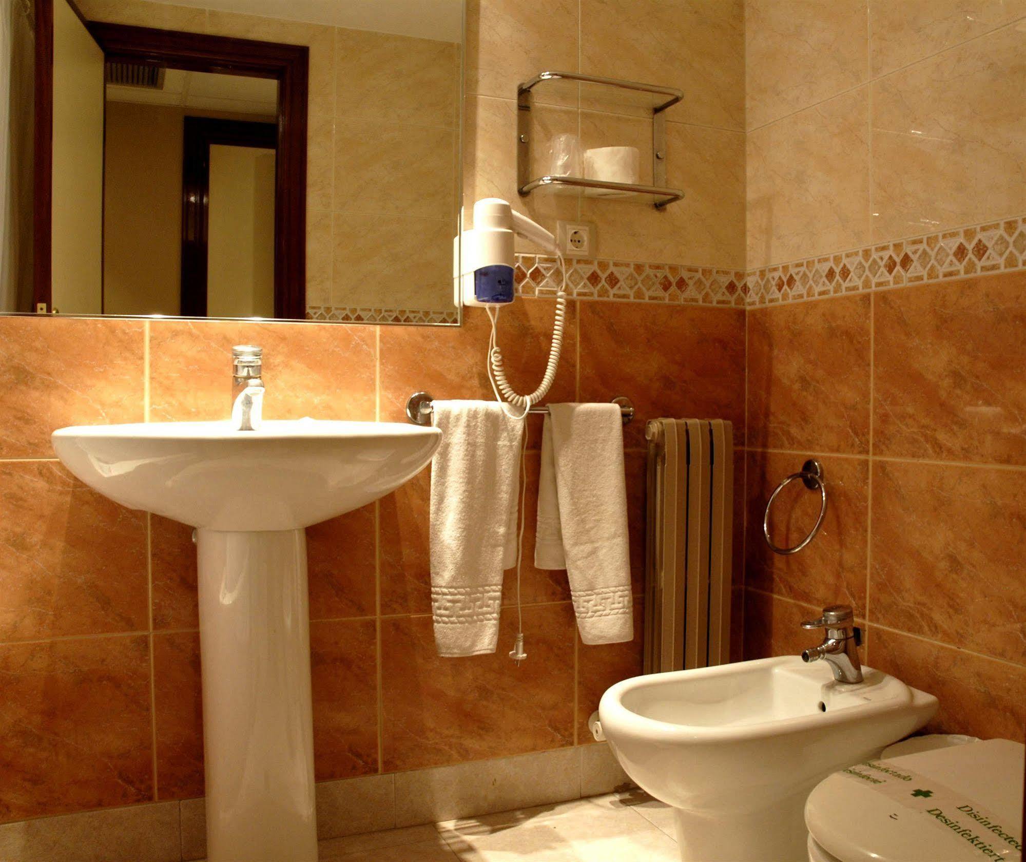 Hotel Rio Arga Zaragoza
