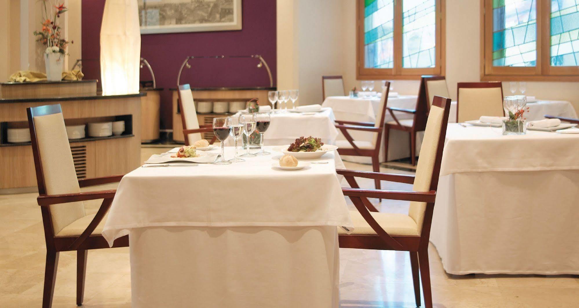 Hesperia Centro Hotel 3*
