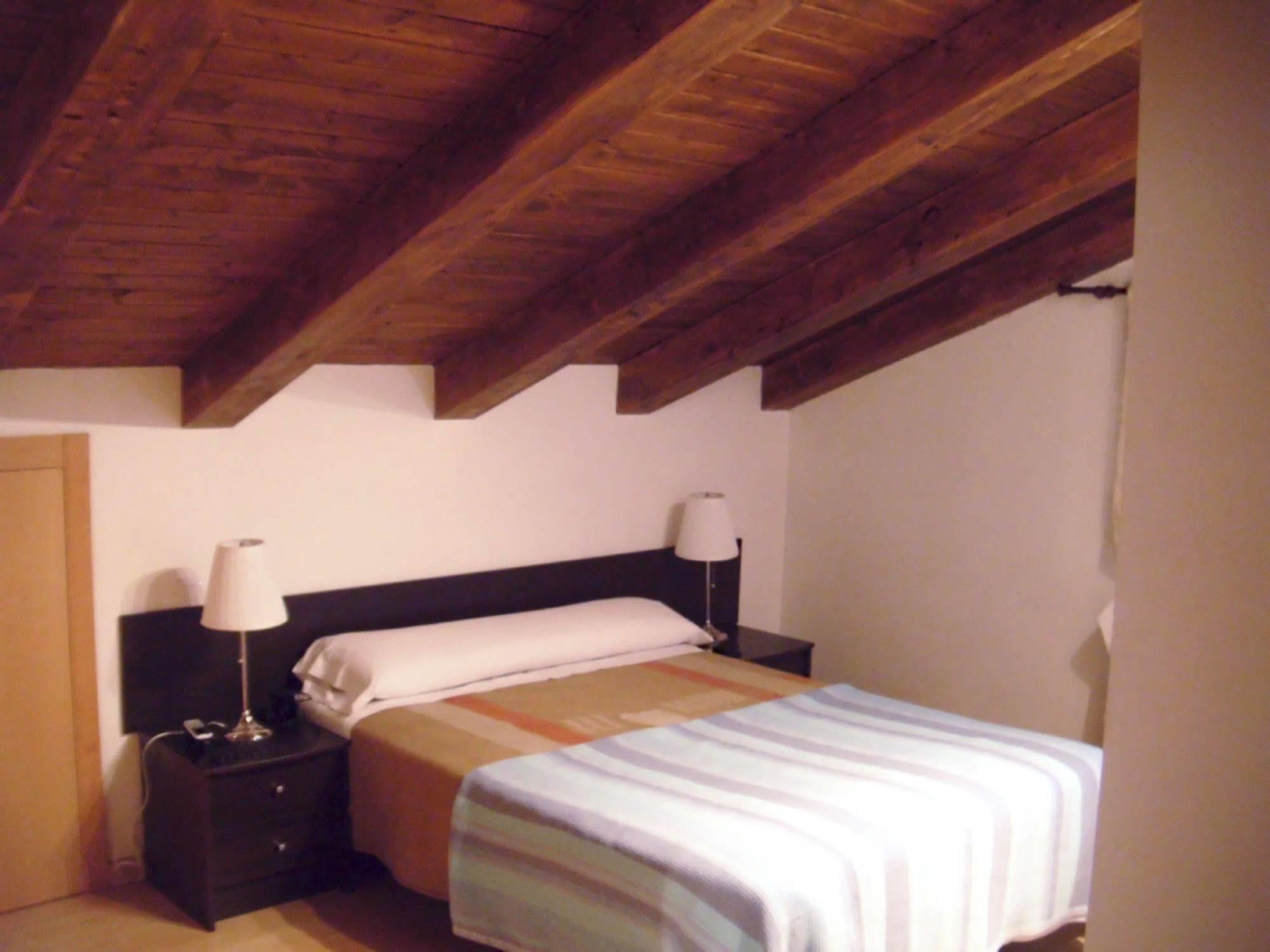 Auhabitat Zaragoza, Edificio De Turísticos Con Facilidad De Parking Apartamento Zaragoza