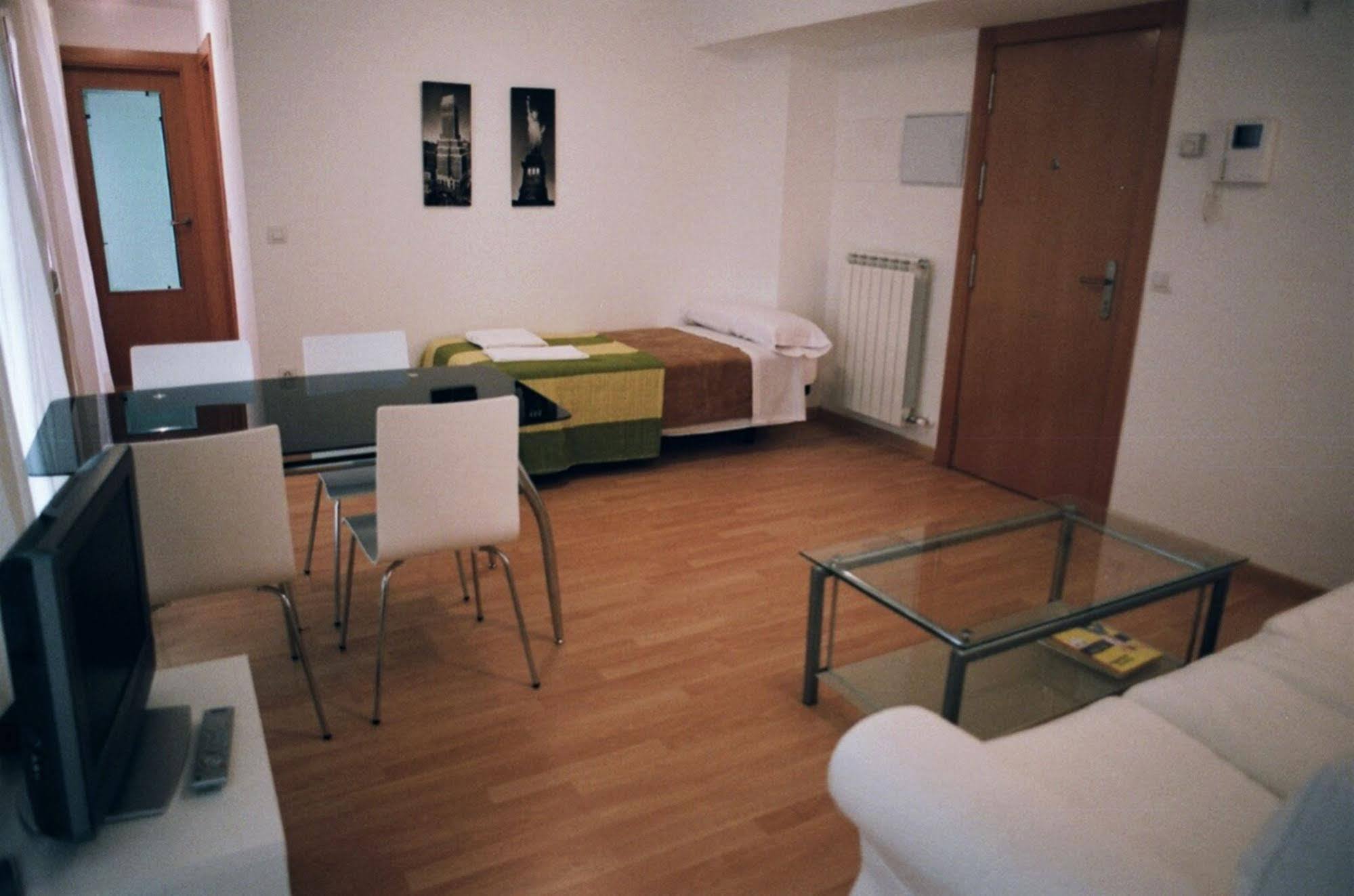 Auhabitat Zaragoza, Edificio De Turísticos Con Facilidad De Parking Apartamento Zaragoza