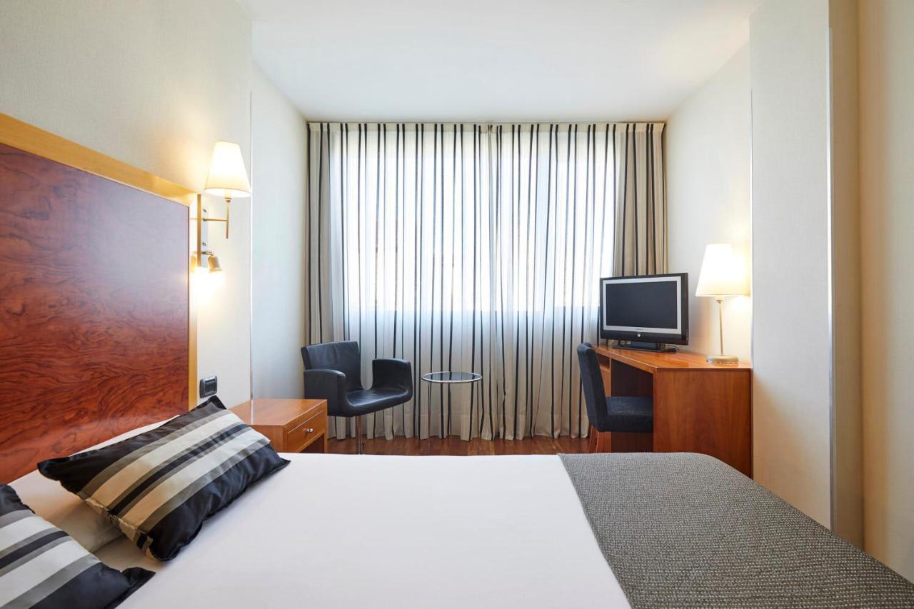 Hotel Exe Plaza Delicias 3*