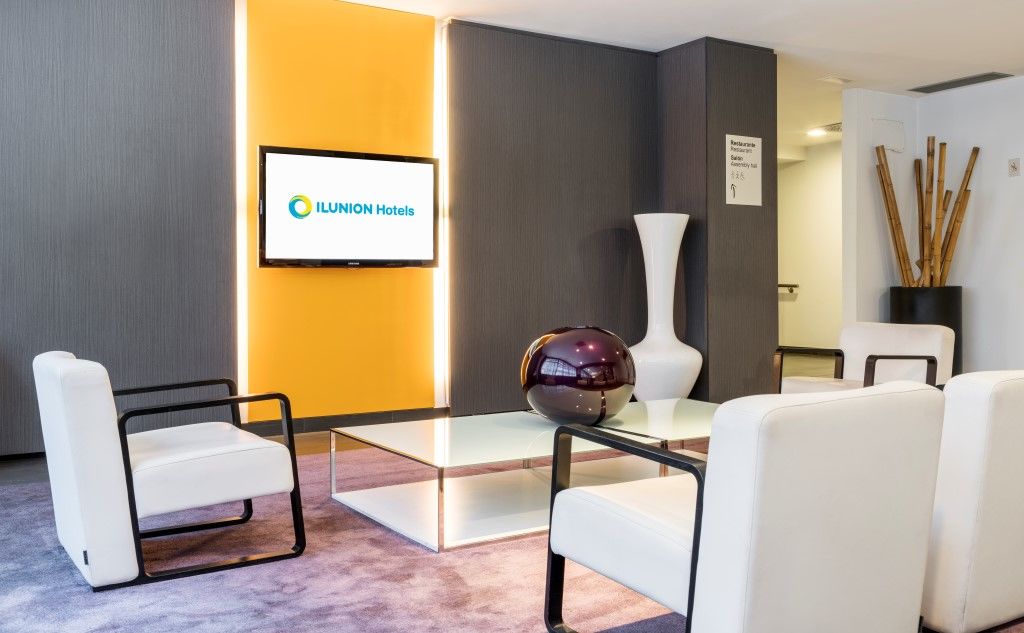 Hotel Ilunion Romareda 4*