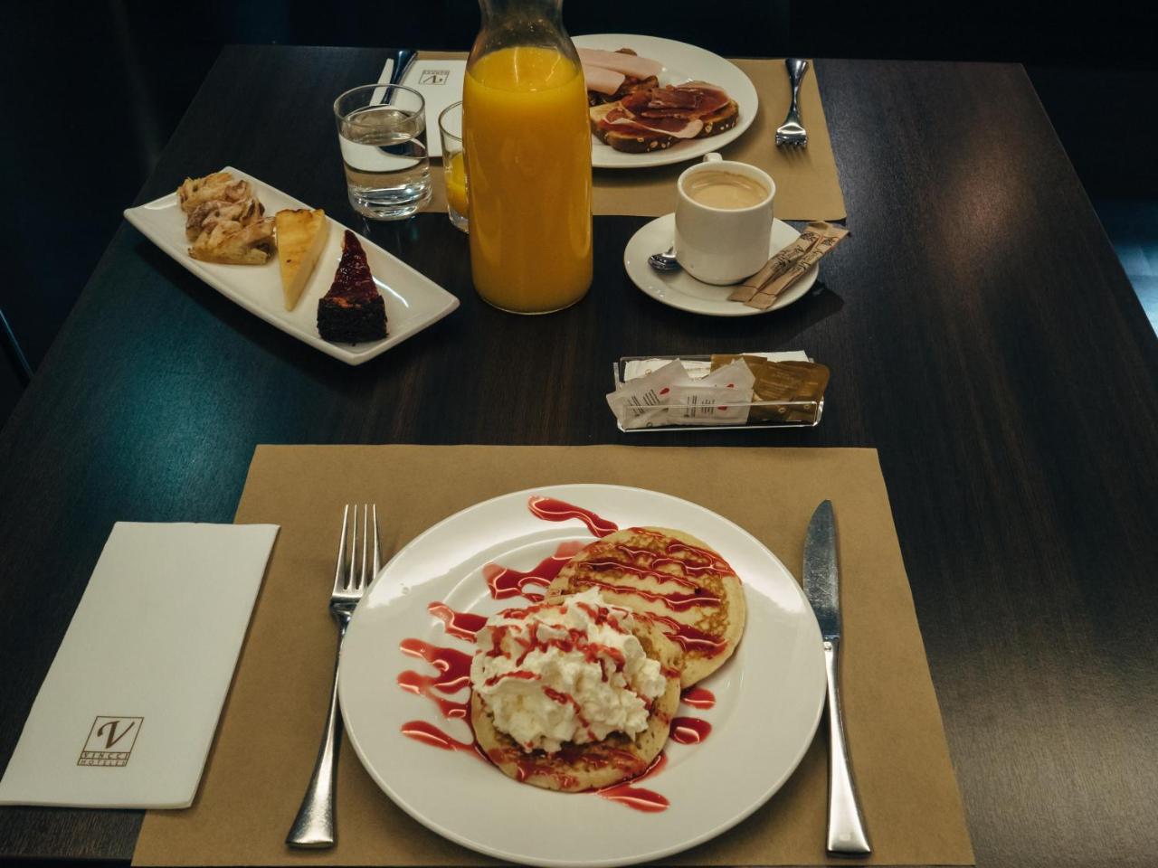 Hotel Vincci Zentro 4*