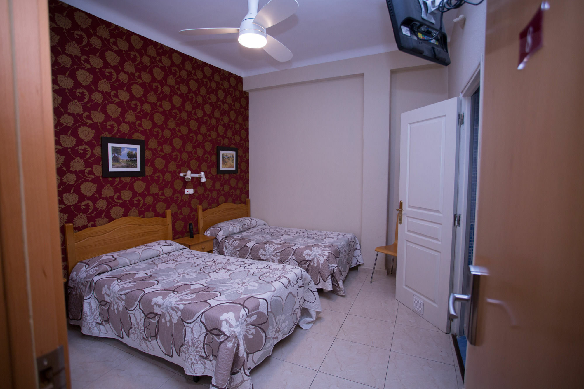 Hotel Navarra 2*