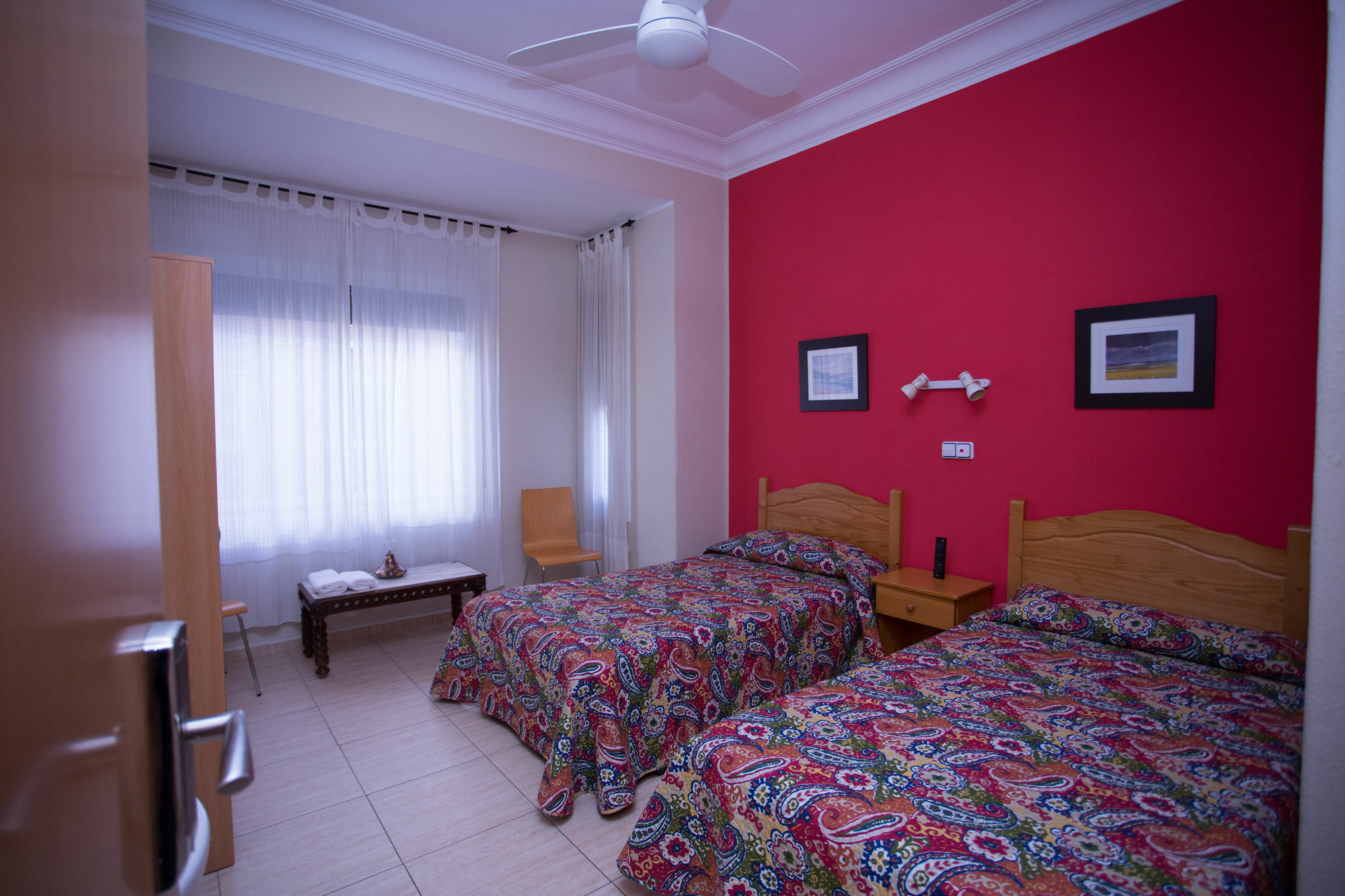Navarra Hotel