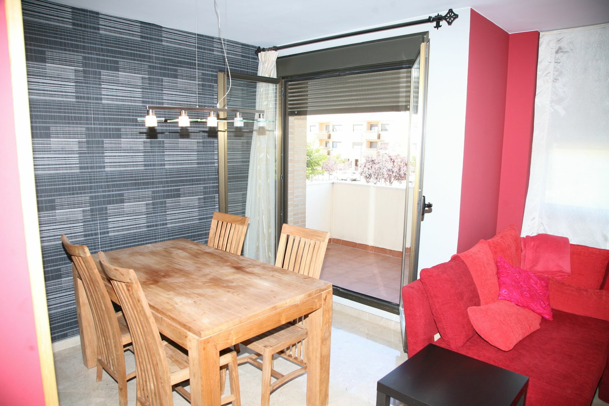 Ideal Ejecutivos Y Familias Apartamento Zaragoza