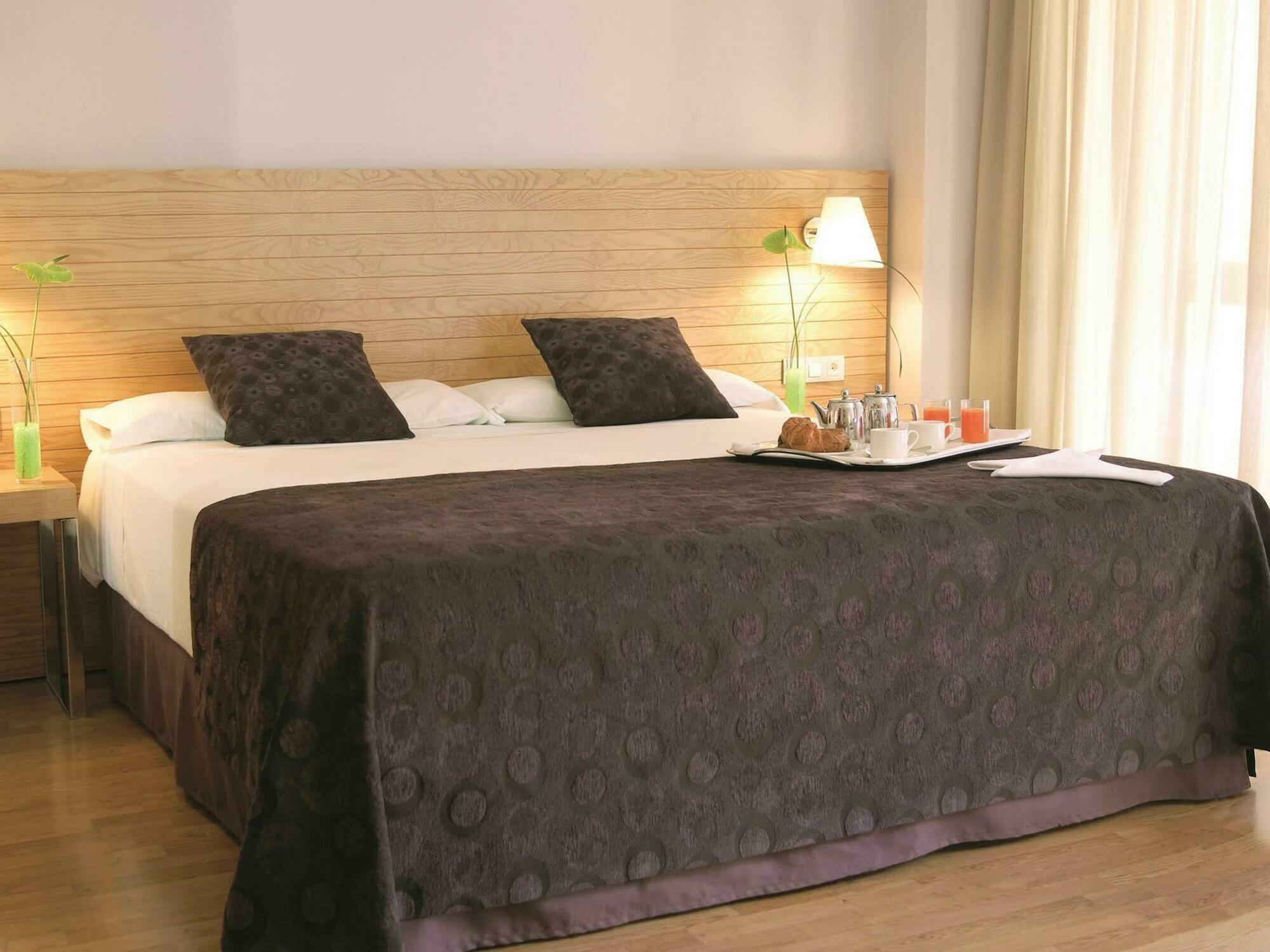 Hesperia Centro Hotel Zaragoza