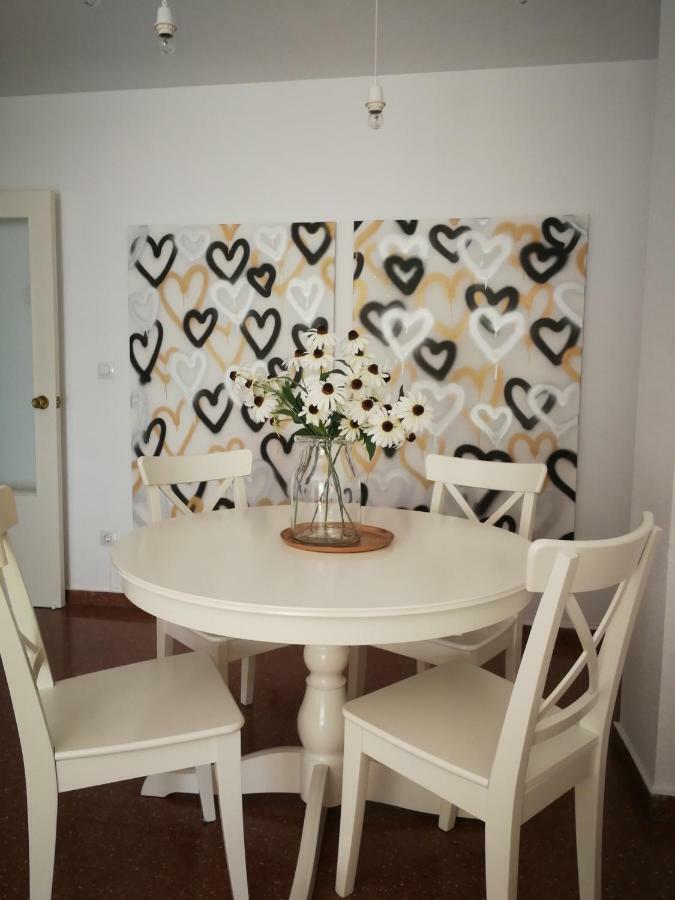 Apartamento En C/ Genoveva Torres Morales * Zaragoza
