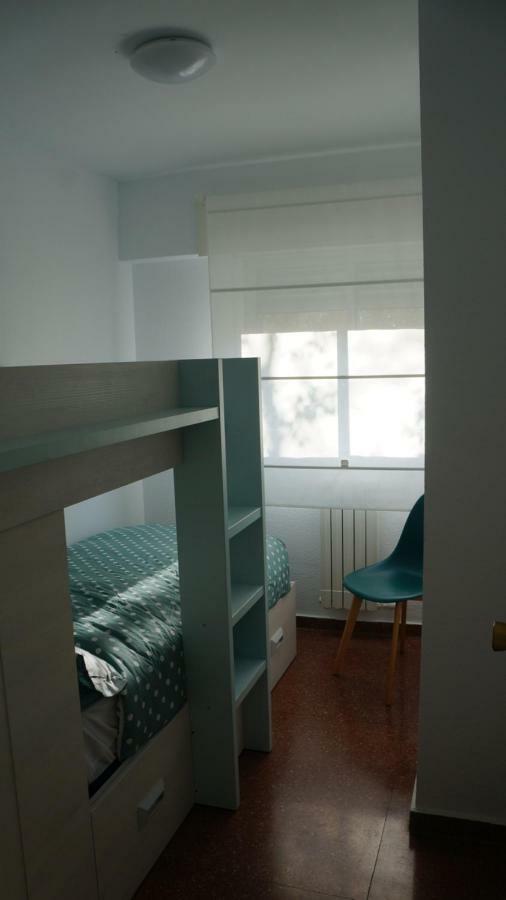 Apartamento Apartamento En C/ Genoveva Torres Morales *
