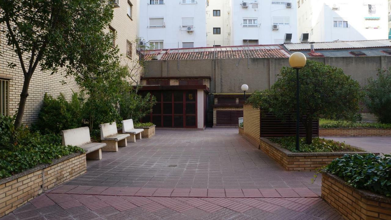 Apartamento En C/ Genoveva Torres Morales Apartamento *