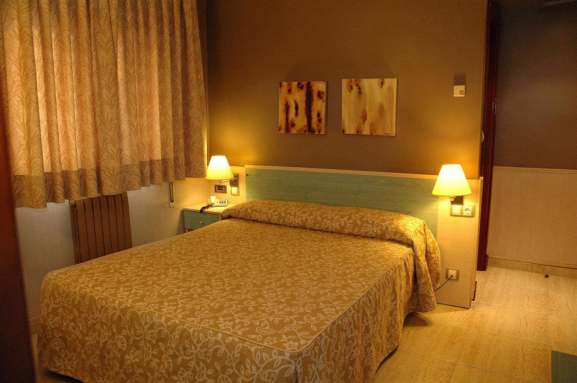 Hotel Rio Arga 2*