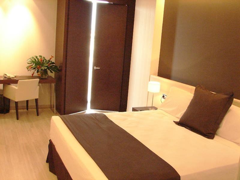 Diagonal Plaza 4* Zaragoza