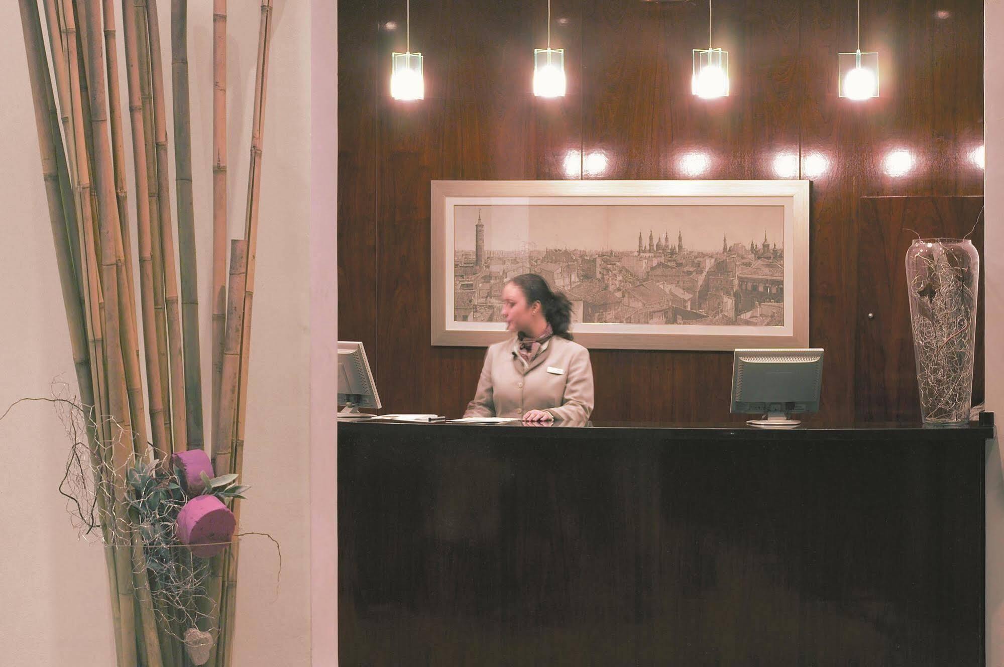 Hotel Hesperia Centro Zaragoza