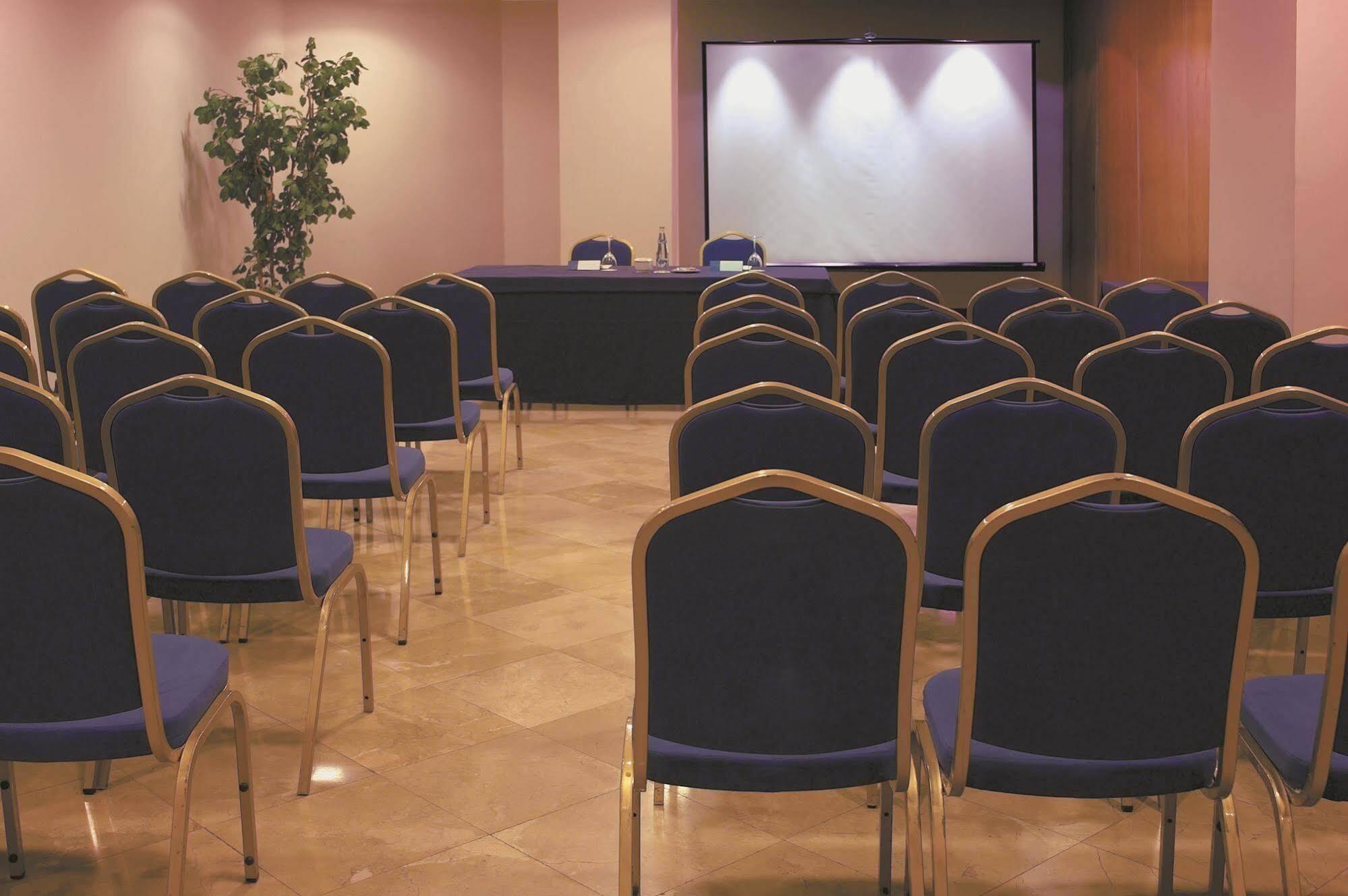 Hesperia Centro Hotel