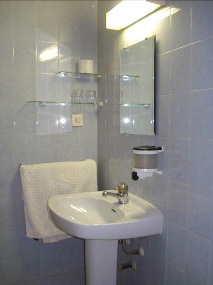 Pensión Hostal Central 2*